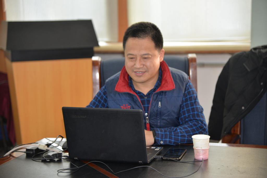 农学院院长陈庆山在会上讲话